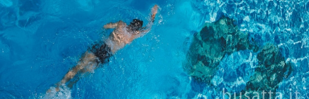 Nuoto contro corrente